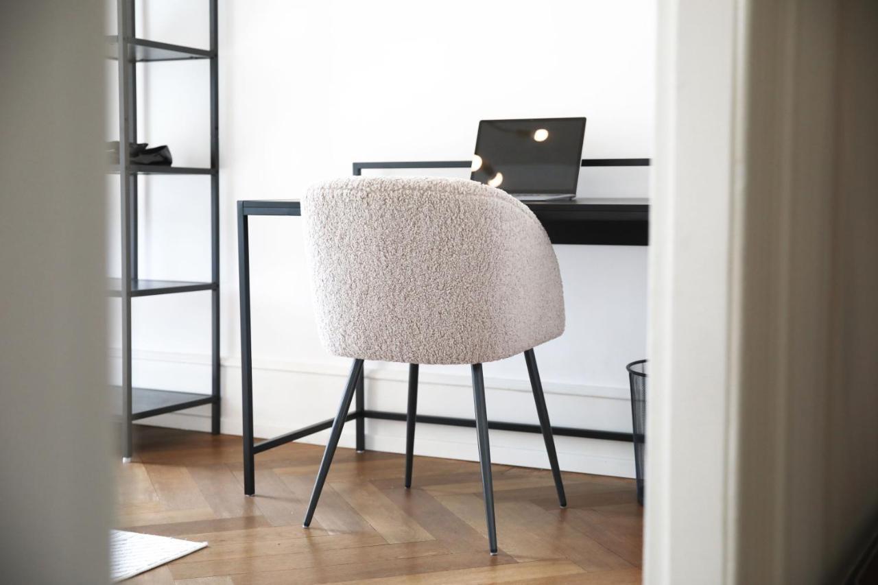 Palais Passy~Design Suite Mit Ausblick Im Zentrum Wiesbaden Exterior foto